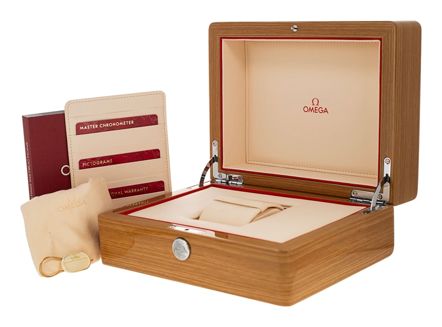 Omega Planet Ocean 215.30.44.21.01.002 Image 5